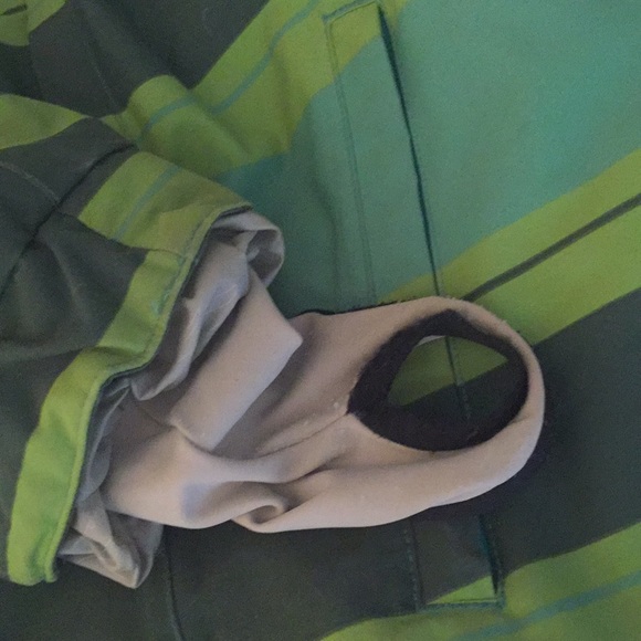 Holden Outerwear. Ski/snowboard jacket. Pre worn. - Picture 7 of 8